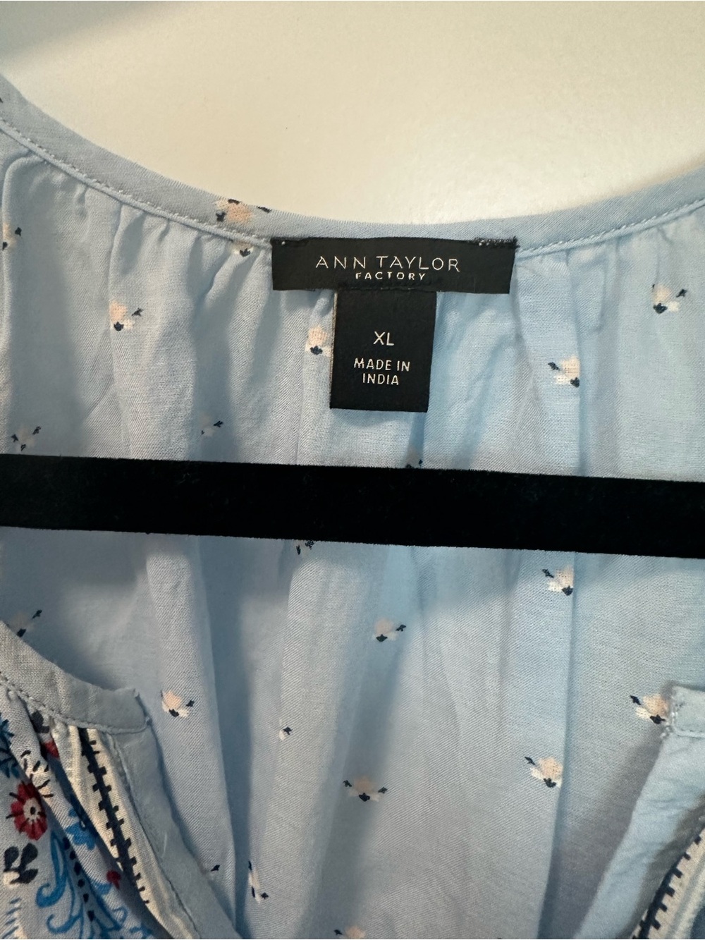 Ann Taylor Factory Boho Mixed Media Button Front Blouse Blue SZ XL - Picture 3 of 5